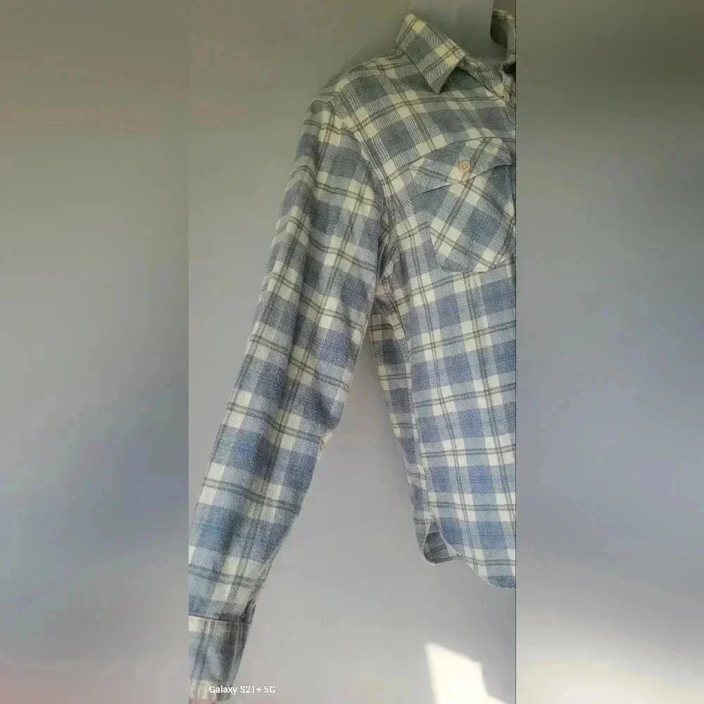 Eddie Bauer cozy pastel yellow & blue flannel shirt size medium - Picture 6 of 9